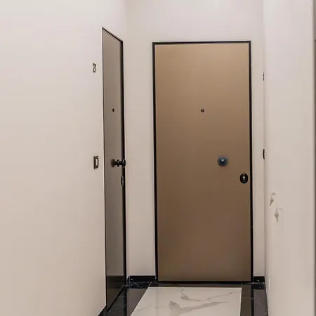 Guesthost - Palazzo Machiavelli - Elegant X4 Apartmán Terst