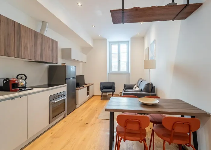 Guesthost - Palazzo Machiavelli - Elegant X4 Apartamento *