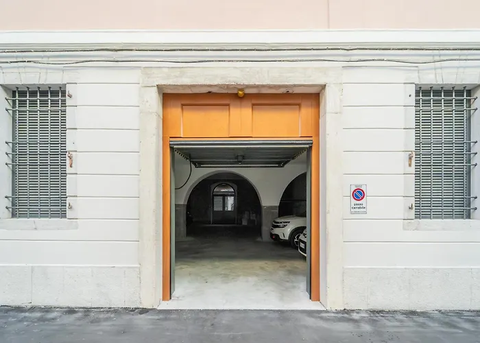 Guesthost - Palazzo Machiavelli - Elegant X4 Trieste